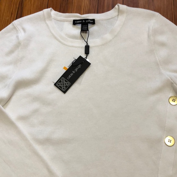 White cable knit crew neck sweater - Picture 2 of 7